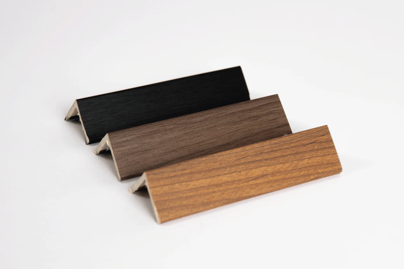 Esquinero del mismo tono